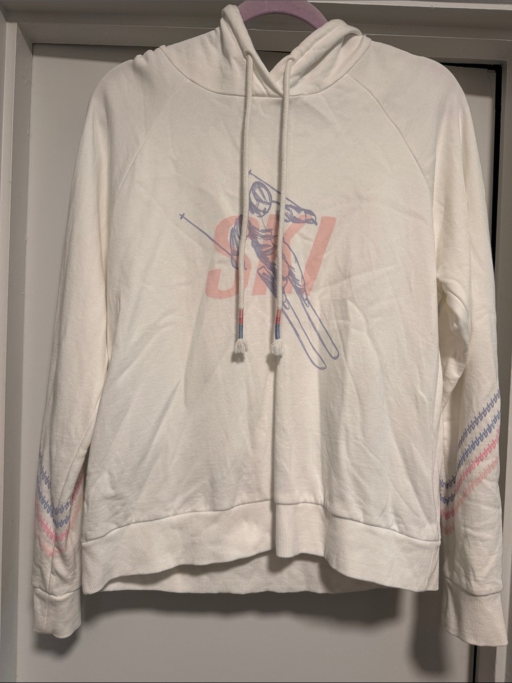 PJ Salvage Women’s Cream Ski Graphic Hoodie NWOT